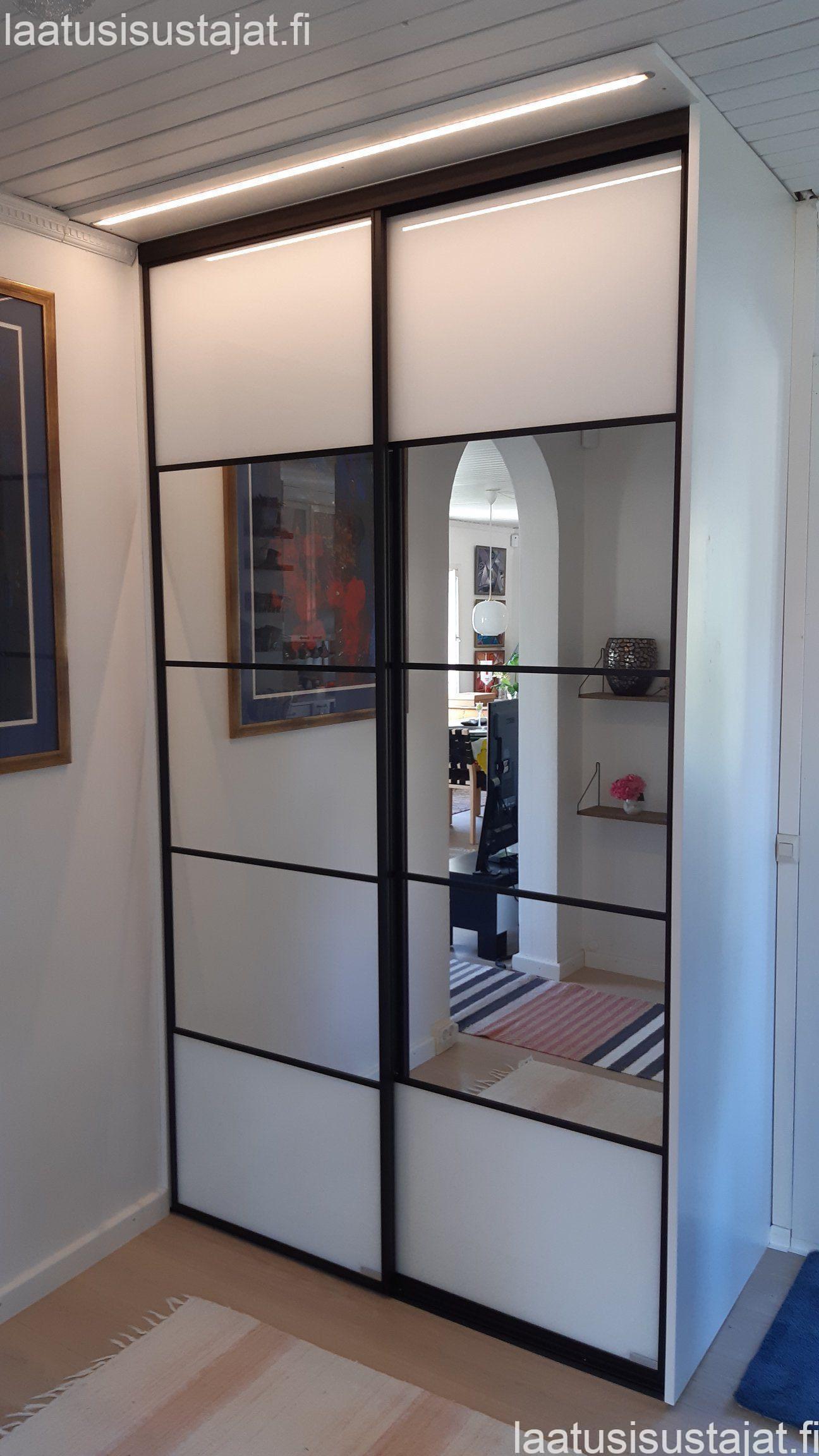 Eteinen mustalla kehyksellä