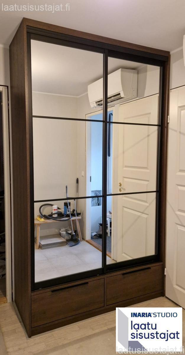 Kaapisto alalaatikoilla