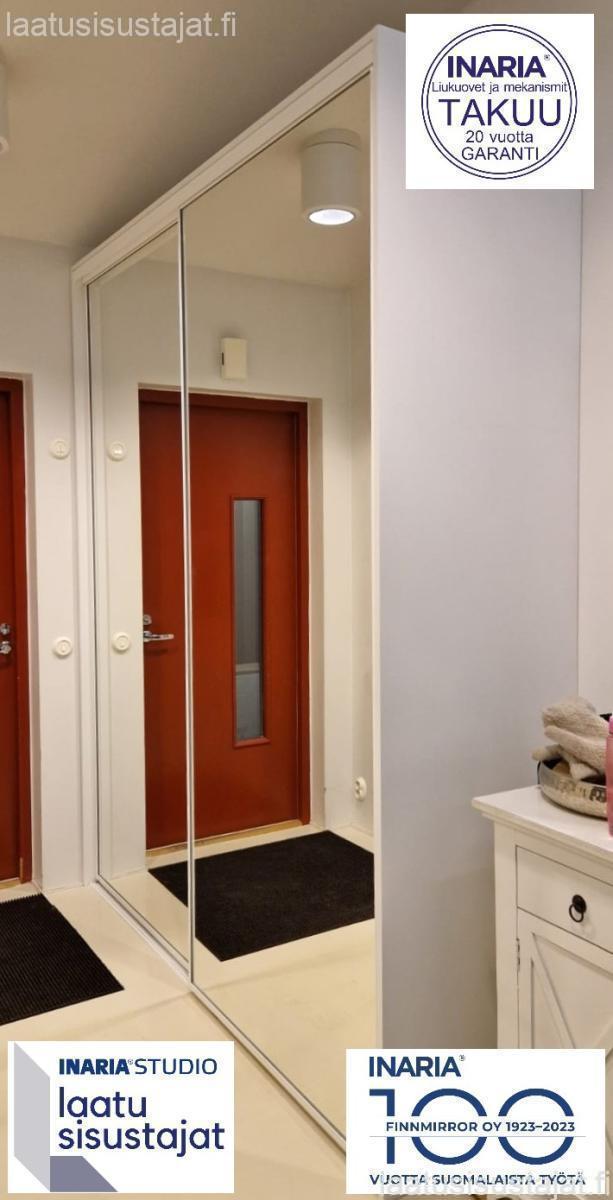 Kirkaspeili valkoisilla kehyksillä