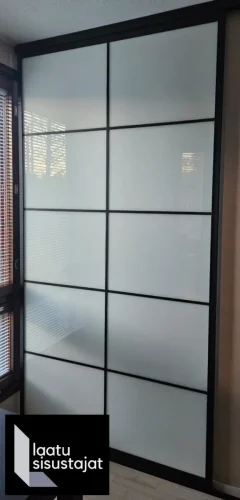 Tilanjakaja risticco
